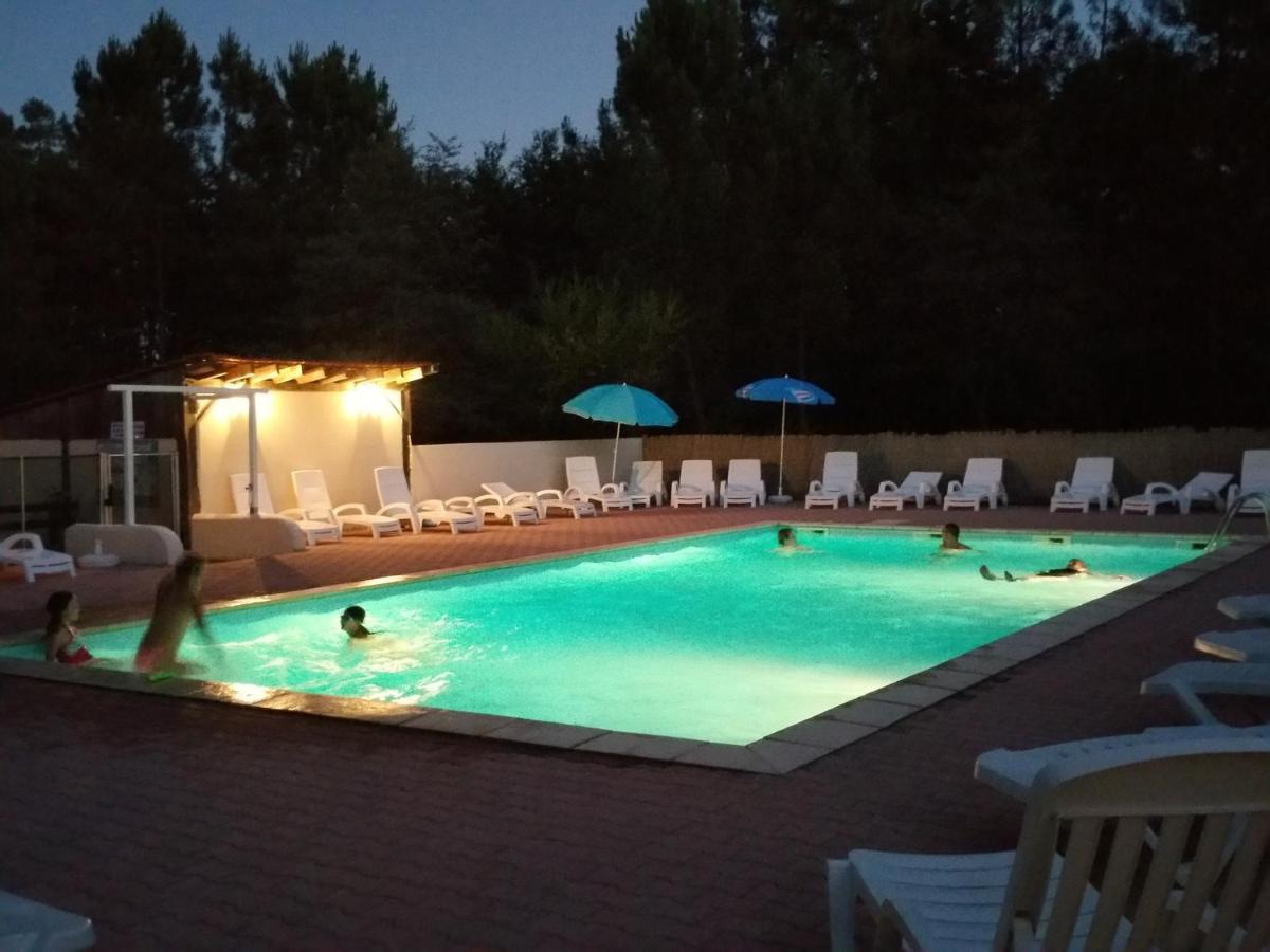 Les Palafitos Hotel Luglon Luaran gambar