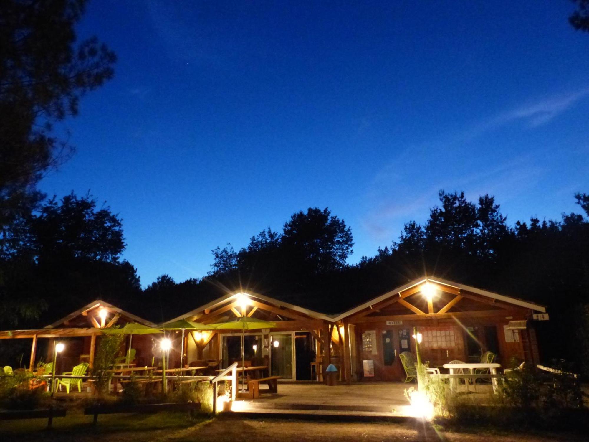 Les Palafitos Hotel Luglon Luaran gambar