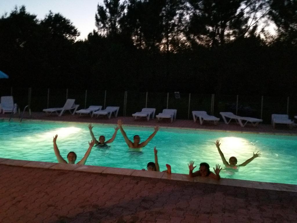 Les Palafitos Hotel Luglon Luaran gambar